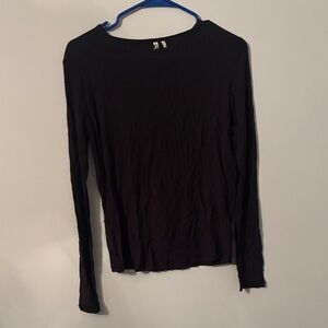 Women's Black Long Sleeve Top